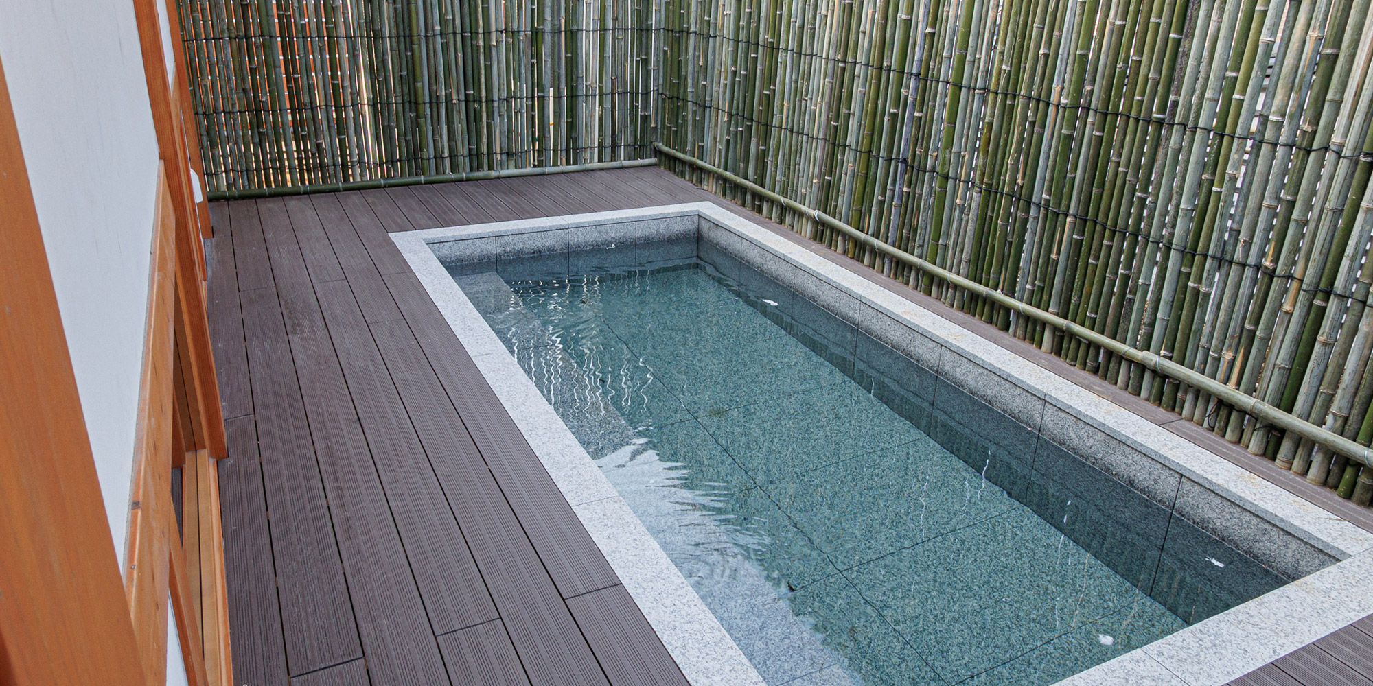 Private hot bath