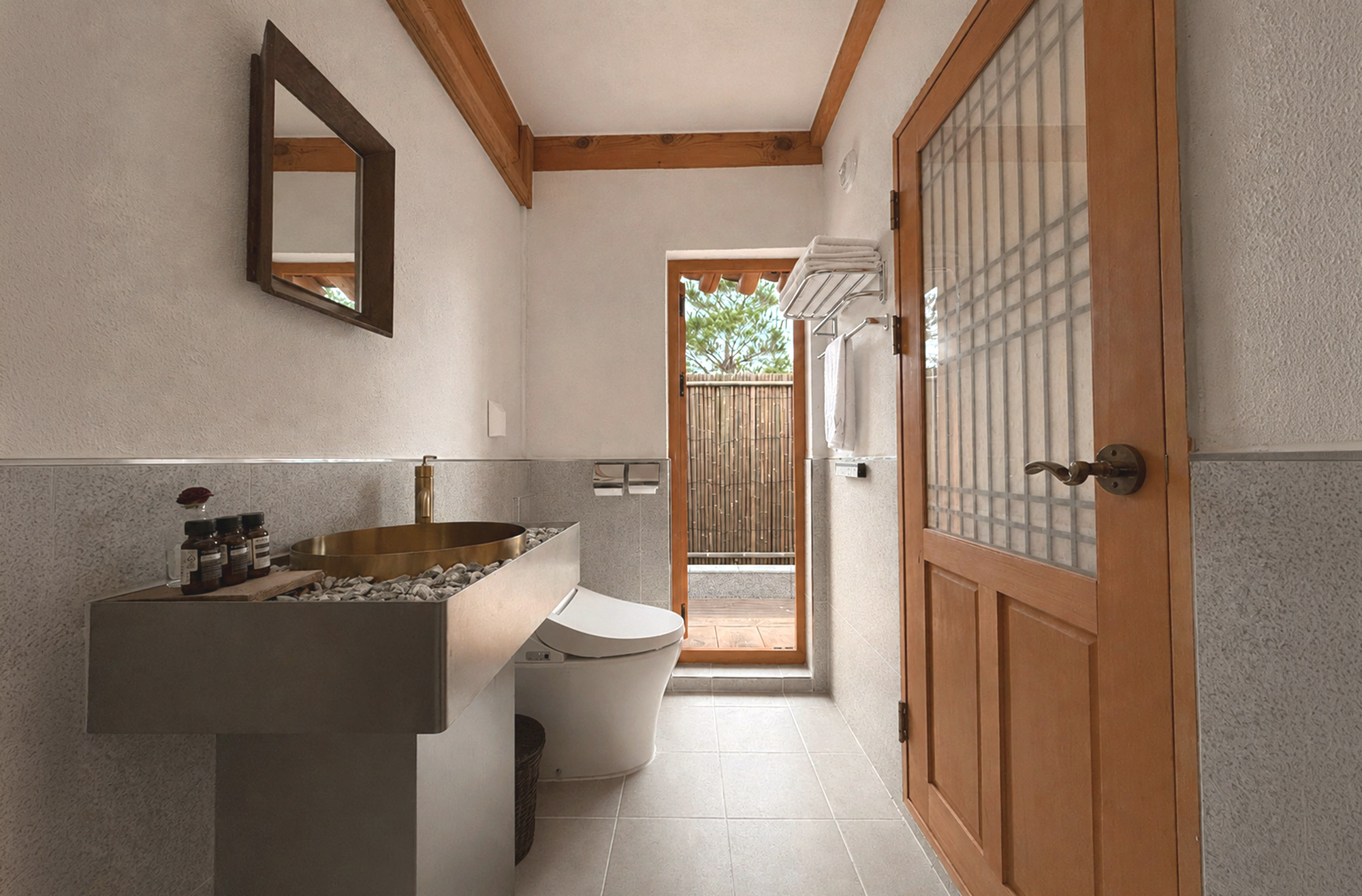 A clean and bright bathroom